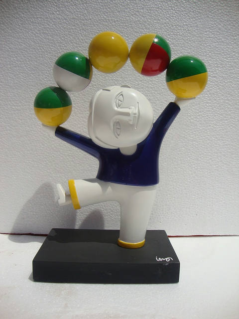 Equilibrista em azul