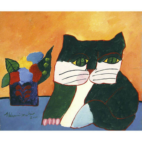 Gato verde e vaso com flores
