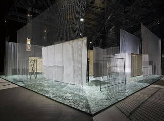 Cildo Meireles - Através