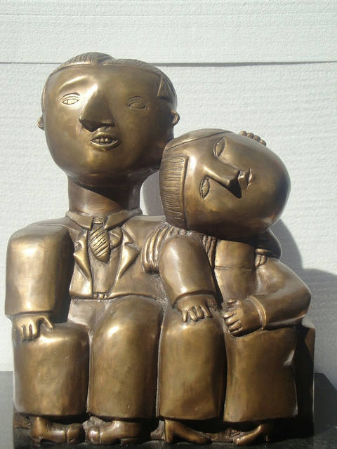 Casal Sentado