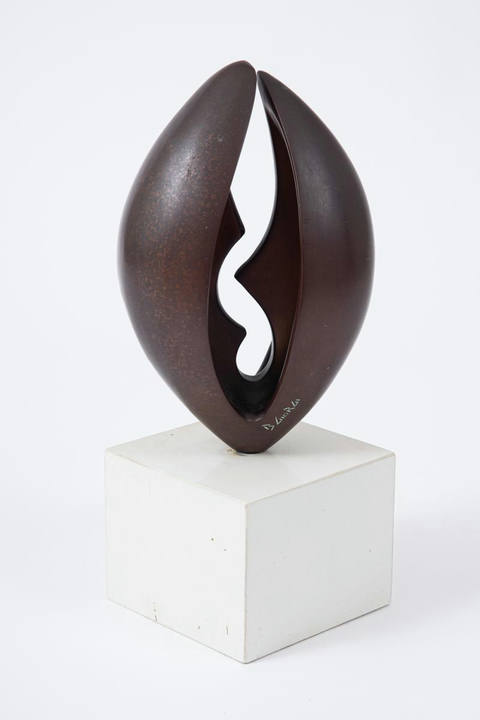 Sem título s.d. escultura em