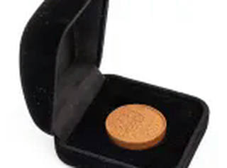 Cildo Meireles - Shit Coin