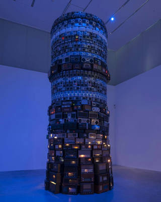 Cildo Meireles - Babel
