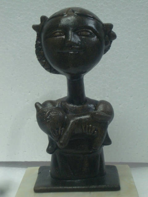 Menina e mascote