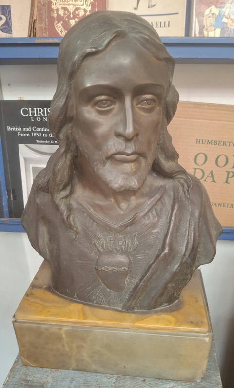 Belíssima escultura de bronze