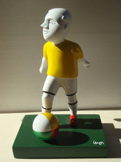 Jogador Camisa Amarela