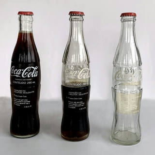 Cildo Meireles - Inserções em circuitos ideológicos: Projeto Coca-Cola