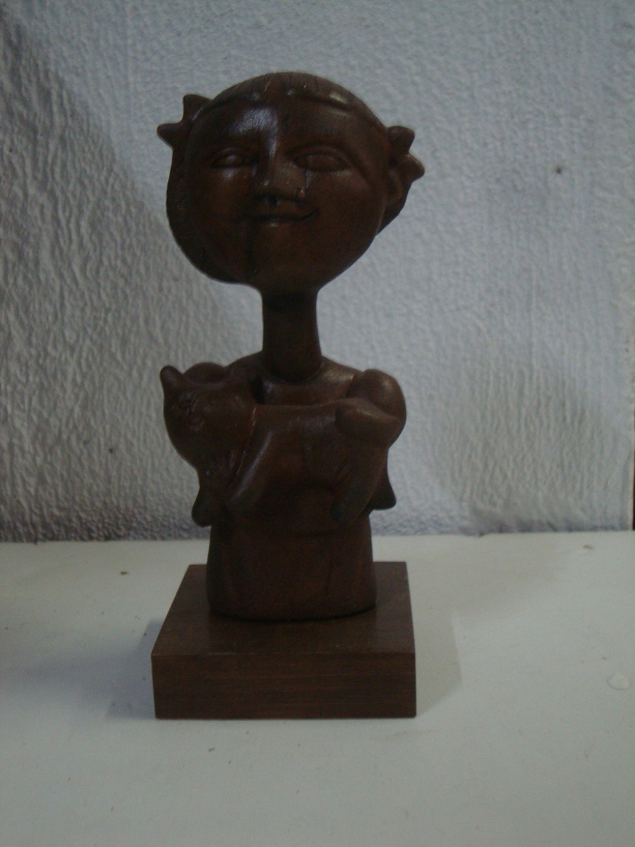 Menina e Mascote